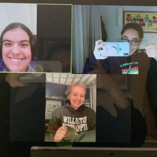 zoom-image-girlsgocyber
