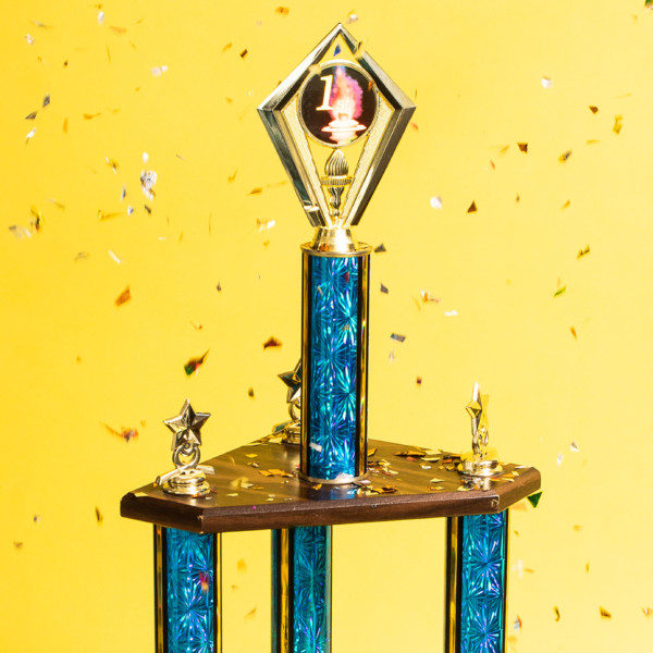 trophy with confetti