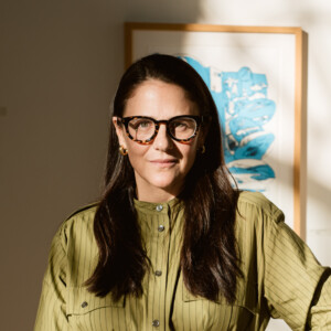 WebResolution_NovellaPhotography_20221210_0028 Phoebe Stephens '93 in Grubbs Gallery standing