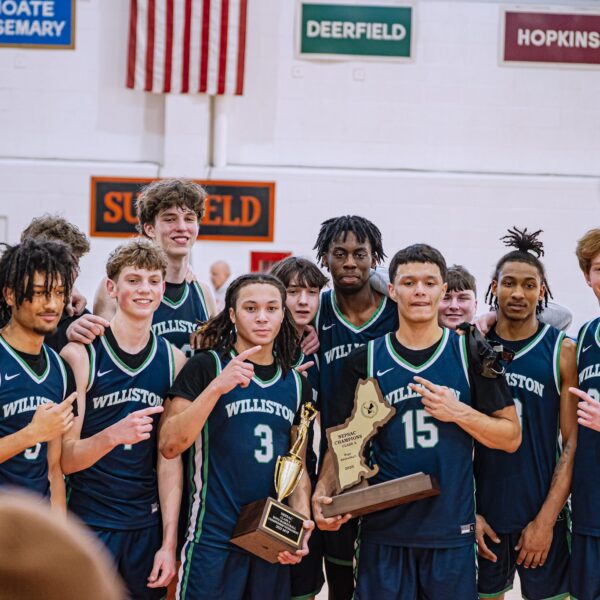 basketball team with trophies