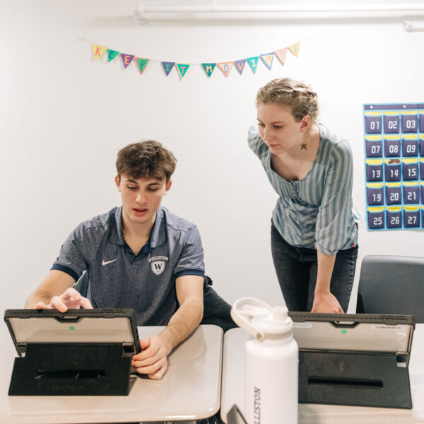 lindseytopham-3303-jessi-johnson-square